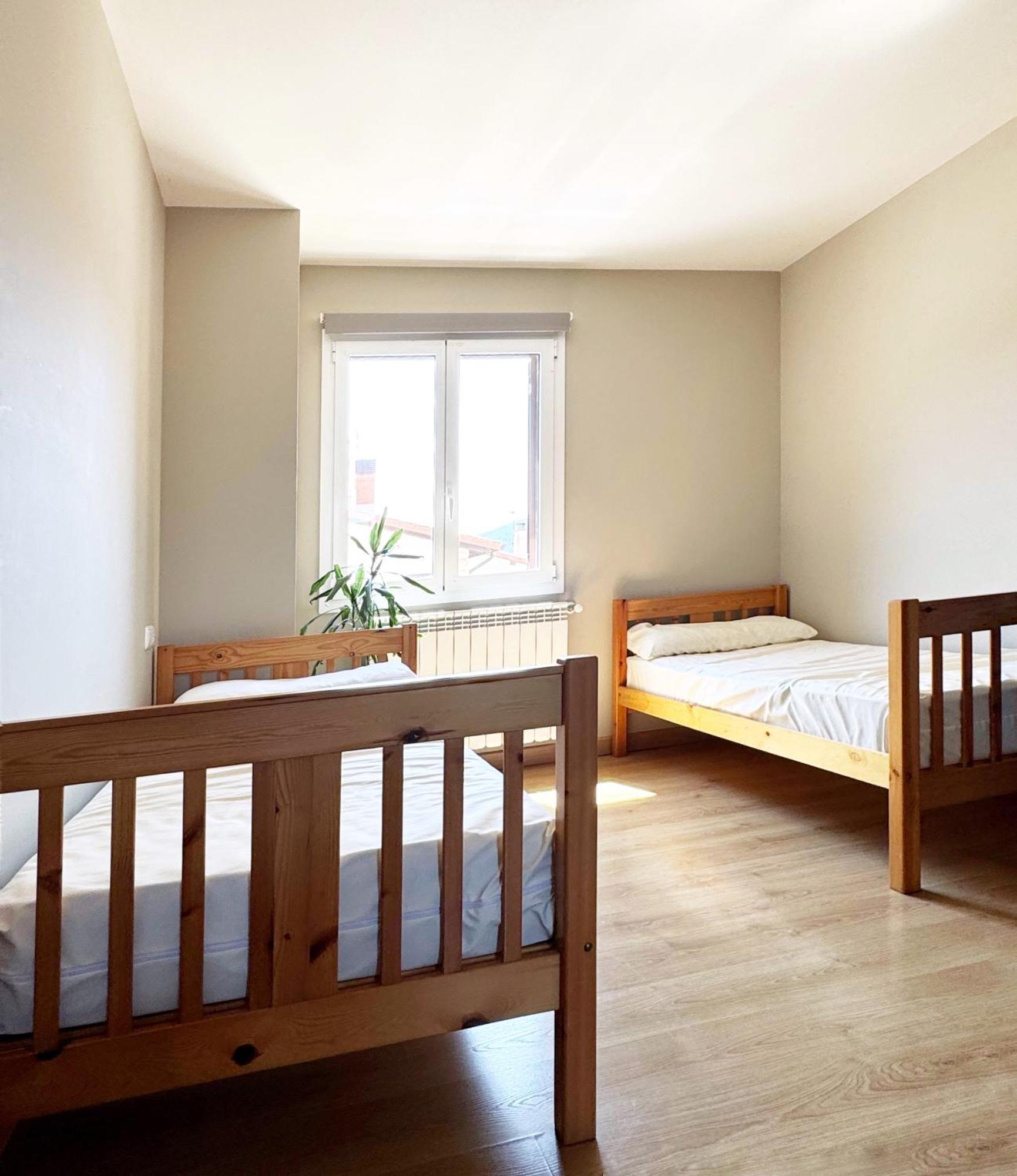 Albergue San Nicolas Larrasoana Ngoại thất bức ảnh